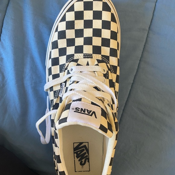 It’s brand new. Never Worn! - Picture 3 of 5